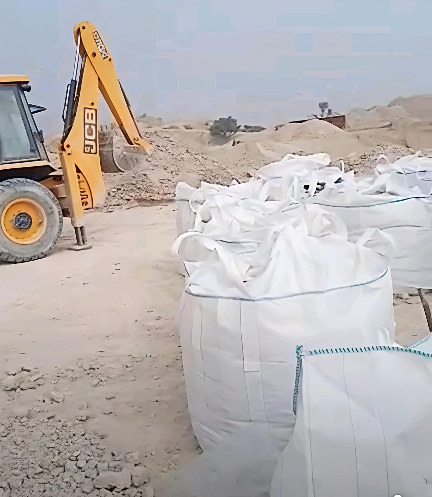 Packing of industrial minerals at mining site for further processing and export