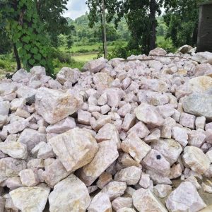 Pink quartz lumps from India — exported globally for decorative stone and surface applications