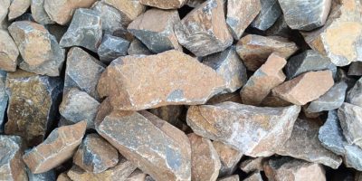 Quartzite lumps supplier exporter India — Shri Balaji Mines and Minerals
